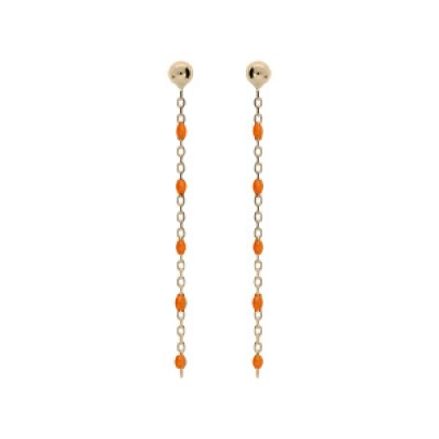 Boucles d'oreille en argent et dorure jaune chaînette avec perles orange fluo et fermoir poussette