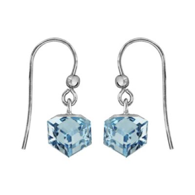 Boucles d'oreilles pendantes en argent rhodié avec cube cristal bleu ciel et fermoir crochet
