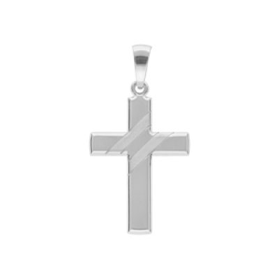 Pendentif croix en argent rhodié avec larges stries en travers