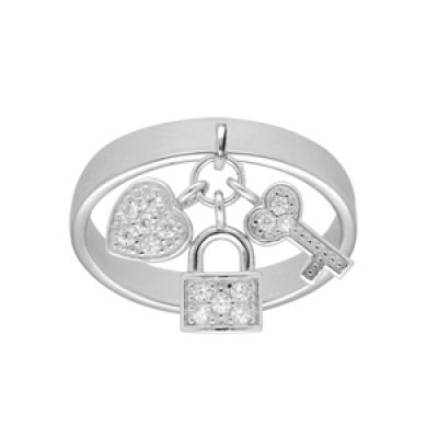 Bague en argent rhodié anneau ruban avec breloques cadenas coeur clefs et oxydes blancs