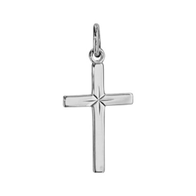 Pendentif croix en argent rhodié avec étoile diamantée au centre 22mm
