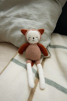 Doudou chat en crochet