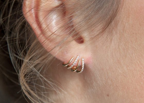 Boucles d'oreilles quadruples serties de zircons plaqué or - Pour Femme - Bijoux Elise et moi