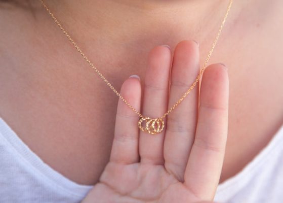 Collier 3 anneaux plaqué or - Pour Femme - Bijoux Elise et moi