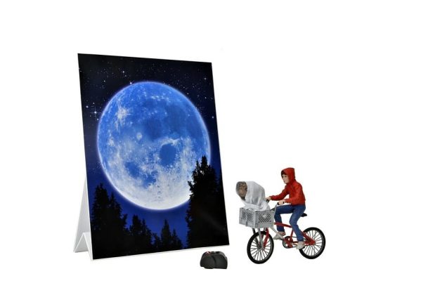 NECA E.T. the Extra-Terrestrial: 40th Anniversary - Elliott and E.T. on Bicycle 7 inch Action Figure