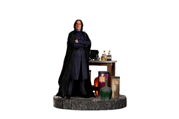 Iron Studios Harry Potter: Deluxe Severus Snape 1:10 Scale Statue