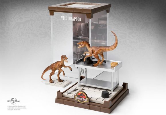 The Noble Collection Jurassic Park Creature Velociraptor