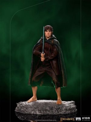 Iron Studios Lord of the Rings: Frodo 1:10 Scale Statue