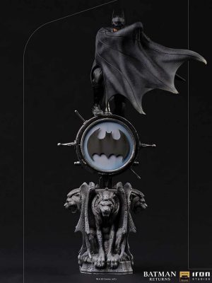 Iron Studios DC Comics: Batman Returns - Deluxe Batman 1:10 Scale Statue