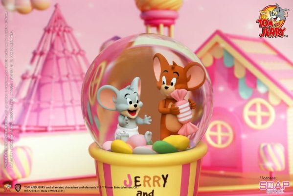 soap studios Tom and Jerry: Candy Snow Globe
