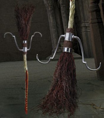 The Noble Collection Harry Potter - The Firebolt Broom