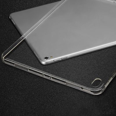 Mobigear Basics - Coque Apple iPad Pro 11 (2018) Mince Coque arrière en en TPU Souple - Transparent