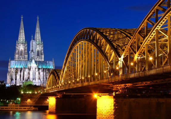 Puzzle Cathédrale et Pont Hohenzollern de Cologne Grafika Kids