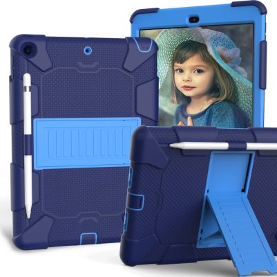 Mobigear ShieldStand - Coque Apple iPad 8 (2020) Coque Arrière Rigide Antichoc + Porte-crayon + Support Amovible - Bleu